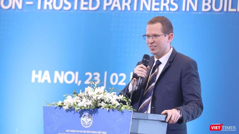 Đại diện EuroCham Pavel Poskakukhin cho rằng doanh nghiệp công nghệ Việt Nam có nhiều cơ hội tại thị trường châu Âu. Đại diện EuroCham Pavel Poskakukhin cho rằng doanh nghiệp công nghệ Việt Nam có nhiều cơ hội tại thị trường châu Âu.