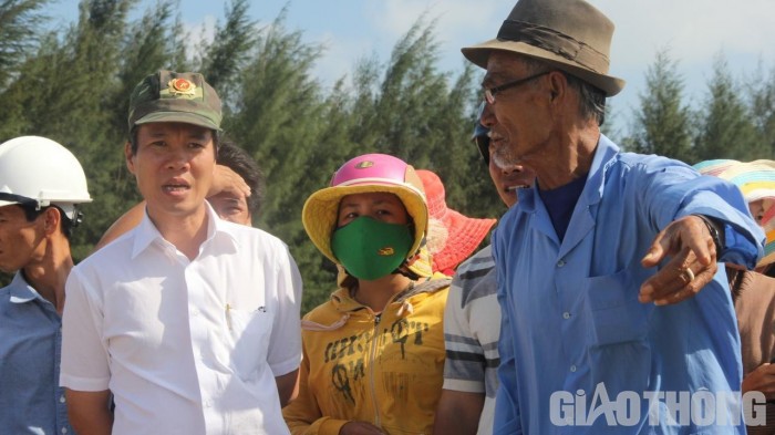 Gặp gỡ, lắng nghe người dân để giải tỏa những khúc mắc được ông Võ Văn Thưởng thực hiện thường xuyên đã góp phần &quot;hạ nhiệt&quot; những điểm nóng và mang lại niềm tin trong nhân dân