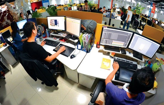 Đại diện VDCA cho rằng cần có thêm ưu đãi về thuế với ngành sáng tạo nội dung số, đặc biệt là các doanh nghiệp kinh doanh trên nền tảng trực tuyến. Đại diện VDCA cho rằng cần có thêm ưu đãi về thuế với ngành sáng tạo nội dung số, đặc biệt là các doanh nghiệp kinh doanh trên nền tảng trực tuyến.