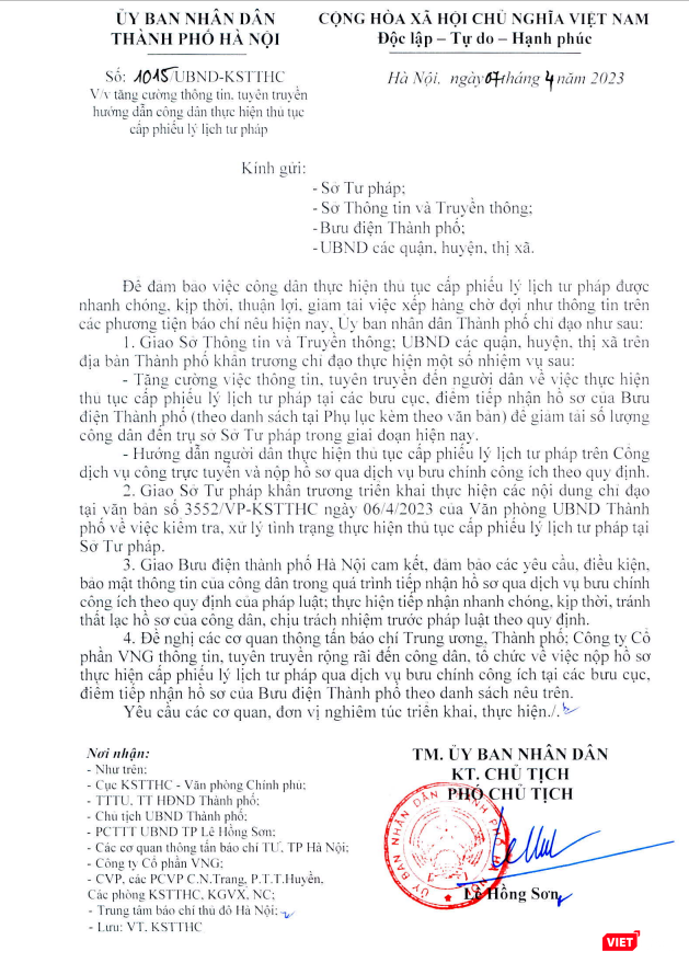 Phó Chủ tịch Thường trực UBND TP Hà Nội Lê Hồng Sơn chỉ đạo tăng cường hướng dẫn công dân thực hiện thủ tục cấp phiếu lý lịch tư pháp. Phó Chủ tịch Thường trực UBND TP Hà Nội Lê Hồng Sơn chỉ đạo tăng cường hướng dẫn công dân thực hiện thủ tục cấp phiếu lý lịch tư pháp.