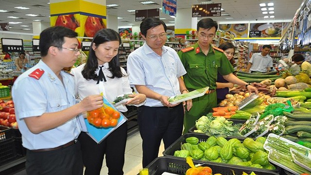 Ứng dụng công nghệ thông tin, sử dụng mã QR... là một giải pháp nhằm cải cách quản lý nhà nước về an toàn thực phẩm.