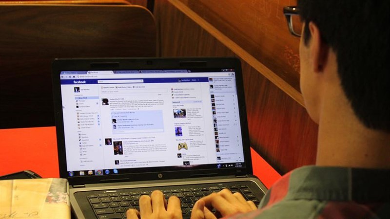 Người dùng không muốn để mất tài khoản Facebook do liên quan nhiều đến công việc, mối quan hệ xã hội và các thông tin rất quan trọng khác. checking-facebook_880x495-800-resize.jpg