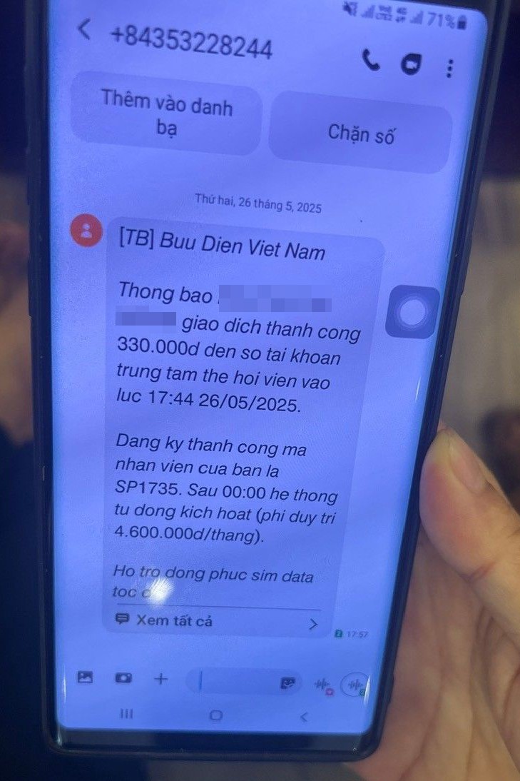 Tin nhắn thông báo kích hoạt thành công thẻ hội viên do các đối tượng giả mạo gửi đến khách hàng Canh bao lua dao 1.jpg