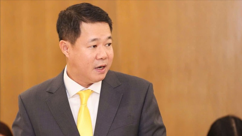 Ông Nguyễn Trường Giang, tân Chủ tịch HĐTV Tổng công ty Bưu điện Việt Nam. Ông Nguyễn Trường Giang, Chủ tịch HĐTV Tổng công ty Bưu điện Việt Nam phát biểu.jpg
