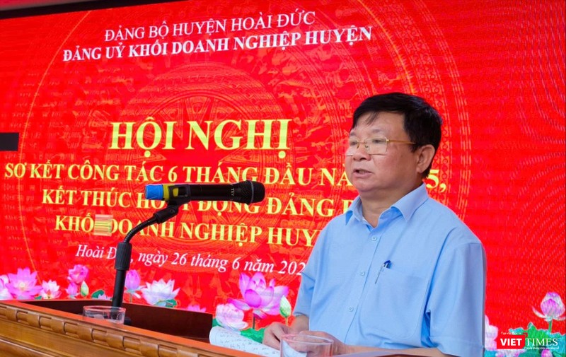 Ông Trần Văn Nghĩa tin tưởng các đảng viên sẽ tiếp tục đóng góp vào sự phát triển của địa phương. vt_nghĩa 2.jpg
