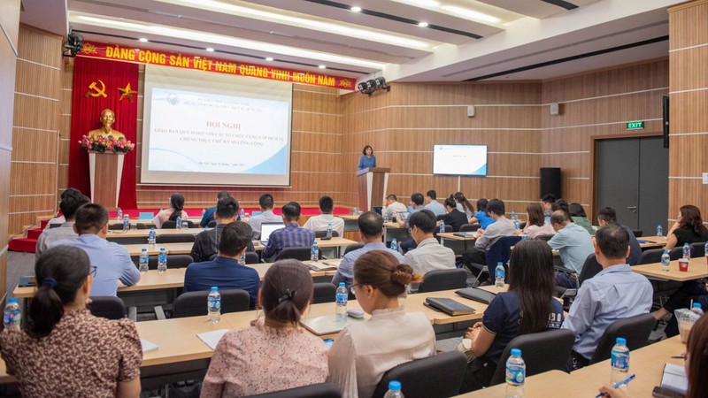 Toàn cảnh hội nghị. z6764411250247_70df22ada15ea01b4273fb47d6384fe4.jpg
