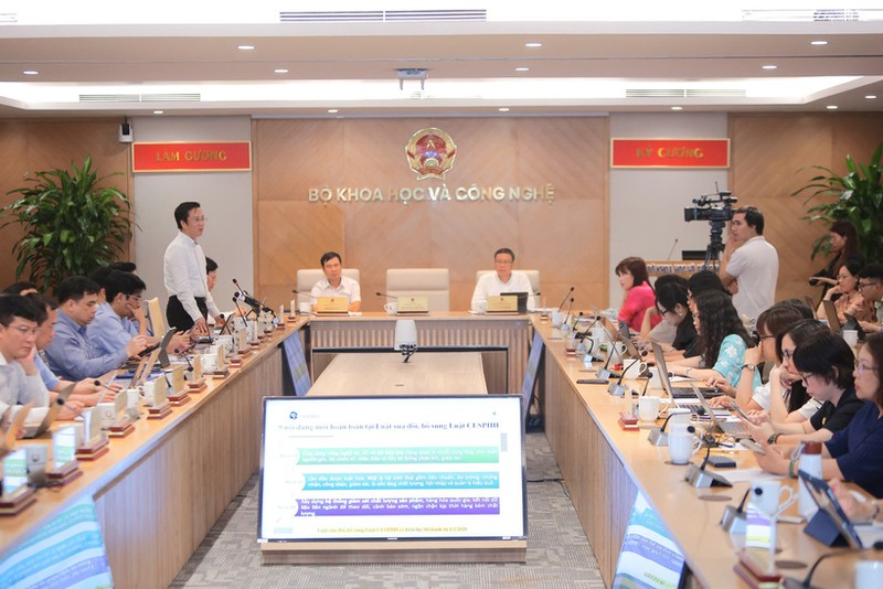 Bộ Khoa học và Công nghệ tổ chức họp báo giới thiệu nội dung cơ bản của 5 Luật vào chiều 7/7. 1000035006.jpg