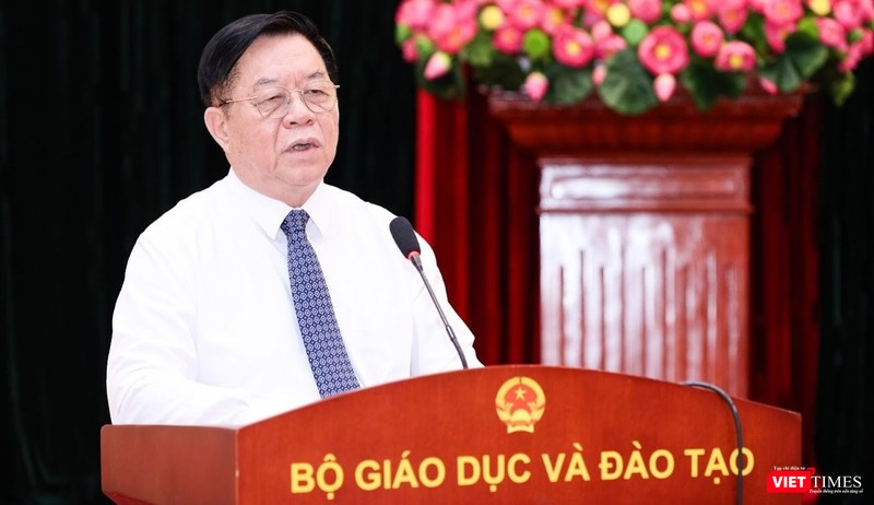 Trưởng Ban Tuyên giáo và Dân vận Trung ương Nguyễn Trọng Nghĩa phát biểu tại hội nghị. Ảnh: Trần Hiệp/moet.gov.vn. vt_IMG_4978.jpg