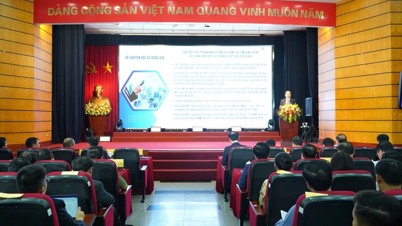 Hội nghị sơ kết công tác 6 tháng đầu năm và triển khai nhiệm vụ 6 tháng cuối năm 2025 của Bộ KH&CN diễn ra ngày 14/7. Ảnh: T.H so ket bo KHCN.jpg