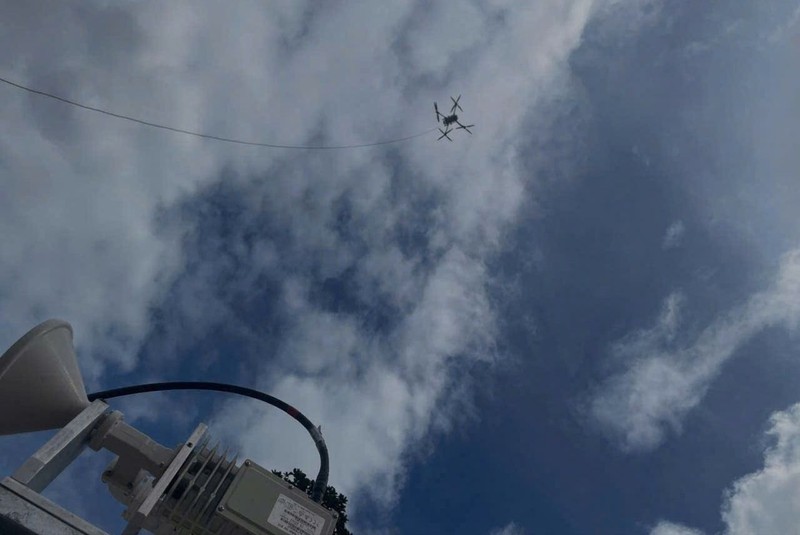 Từ độ cao hàng trăm mét, Drone có thể tạo vùng phủ sóng bán kính 6 km Drone 1.jpg