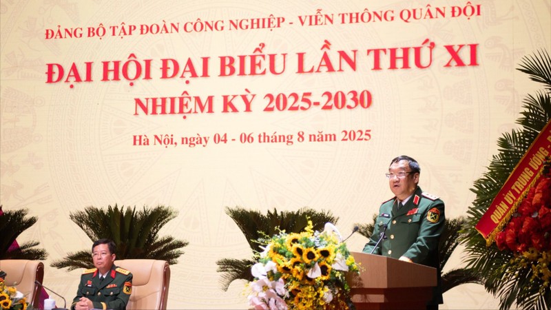 Thượng tướng Phạm Hoài Nam, Thứ trưởng Bộ Quốc phòng phát biểu tại Đại hội. Thu truong Pham Hoai Nam phat bieu tai Dai hoi.jpg