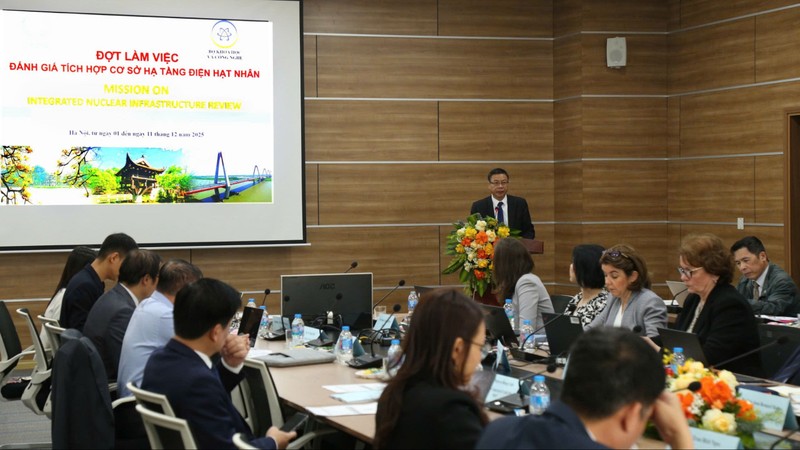 Thứ trưởng Bộ KH&CN Lê Xuân Định phát biểu khai mạc Đợt làm việc đánh giá tích hợp cơ sở hạ tầng điện hạt nhân ở Việt Nam.