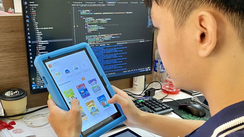 Bộ GDĐT yêu cầu giao diện SGK điện tử phải tối ưu cho từng thiết bị, bảo đảm yếu tố thị giác.