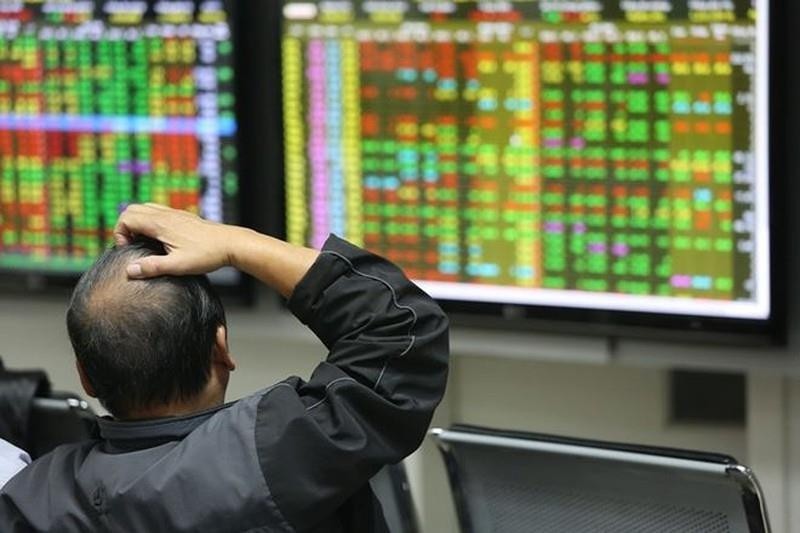 Kết phiên hôm nay (27/11), VN-Index tăng 3,96 điểm, tương đương 0,24% lên 1.684,32 điểm.