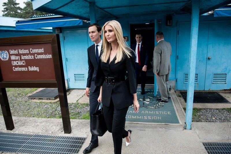 Ivanka tại khu DMZ chia tách hai miền Triều Tiên (Ảnh: Washington Post) Ivanka tại khu DMZ chia tách hai miền Triều Tiên (Ảnh: Washington Post)