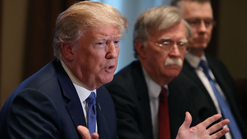 Tổng thống Trump nói ông John Bolton là một "thảm họa" và phạm nhiều sai lầm lớn (Ảnh: Axios)