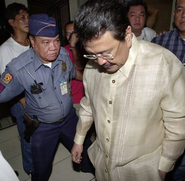 Tổng thống Philippines Joseph Estrada (Ảnh: Newsweek) Tổng thống Philippines Joseph Estrada (Ảnh: Newsweek)