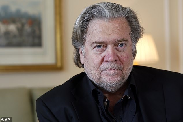 Steve Bannon, cựu chiến lược gia của Tổng thống Trump, đưa ra nhiều nhận xét về thời cuộc (Ảnh: AP)