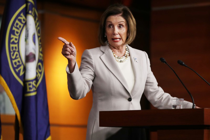 Chủ tịch Hạ viện Mỹ Nancy Pelosi quyết đẩy nhanh tiến trình điều tra luận tội ông Trump (Ảnh: CNBC)