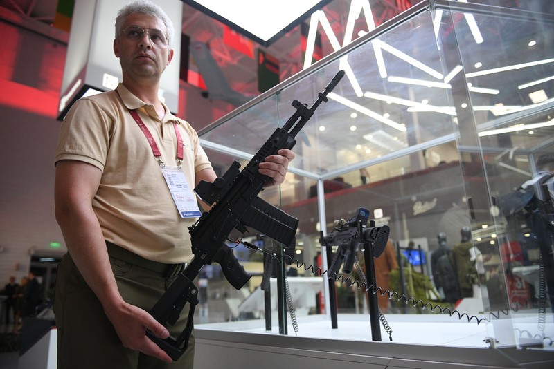 AK-308 trong một triển lãm vũ khí (Ảnh: RT) AK-308 trong một triển lãm vũ khí (Ảnh: RT)