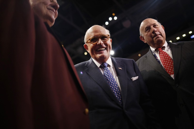 Sứ mệnh của ông Giuliani, luật sư riêng của ông Trump, ở Ukraine vẫn chưa kết thúc (Ảnh: AP) Sứ mệnh của ông Giuliani, luật sư riêng của ông Trump, ở Ukraine vẫn chưa kết thúc (Ảnh: AP)
