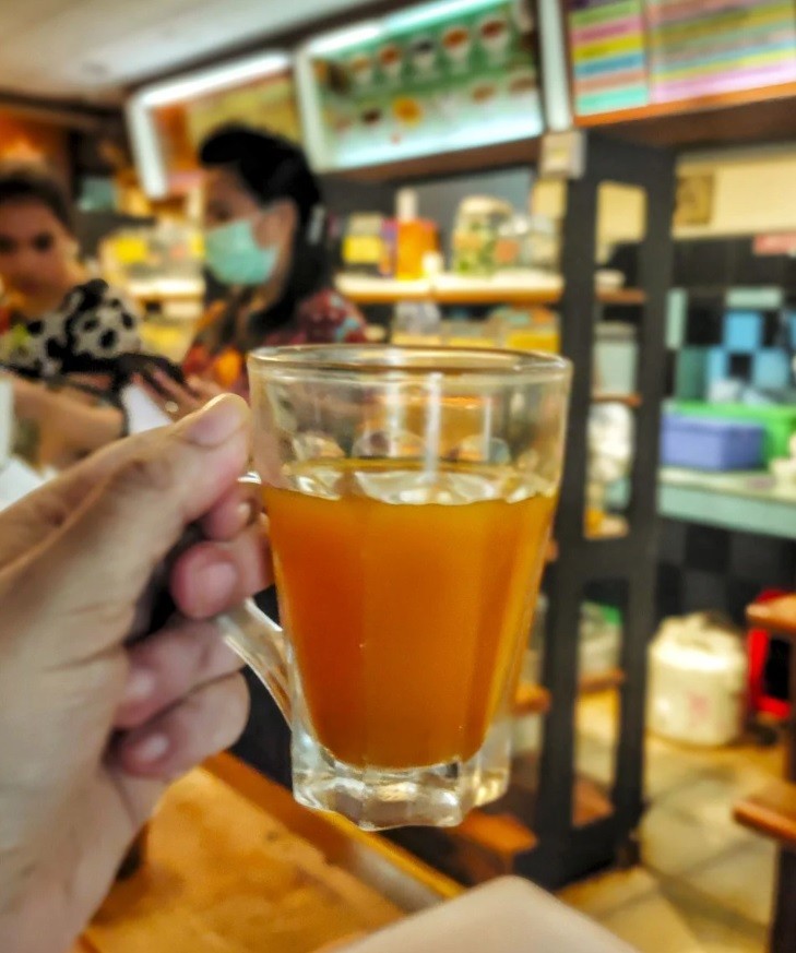 Một cốc đựng thứ đồ uống truyền thống có tên Jamu (Ảnh: SCMP) Một cốc đựng thứ đồ uống truyền thống có tên Jamu (Ảnh: SCMP)