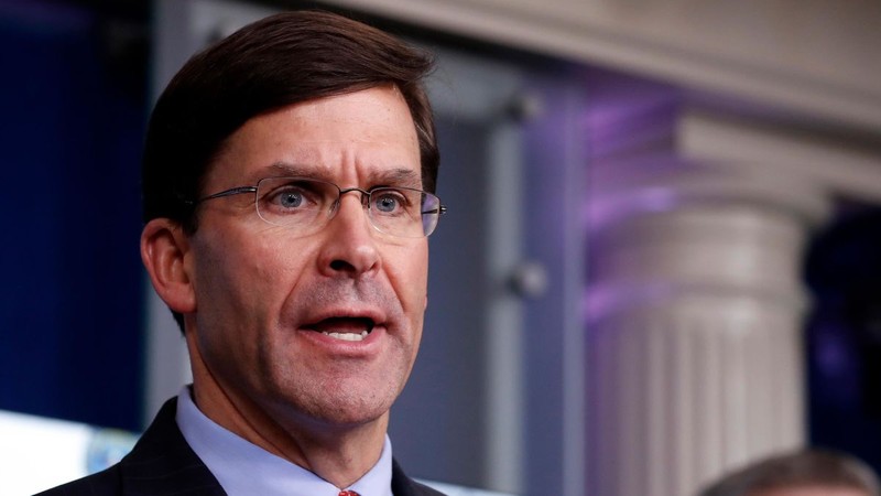 Bộ trưởng Quốc phòng Mỹ Mark Esper công khai thể hiện quan điểm phản đối kế hoạch điều binh của ông Trump (Ảnh: CNN) Bộ trưởng Quốc phòng Mỹ Mark Esper công khai thể hiện quan điểm phản đối kế hoạch điều binh của ông Trump (Ảnh: CNN)