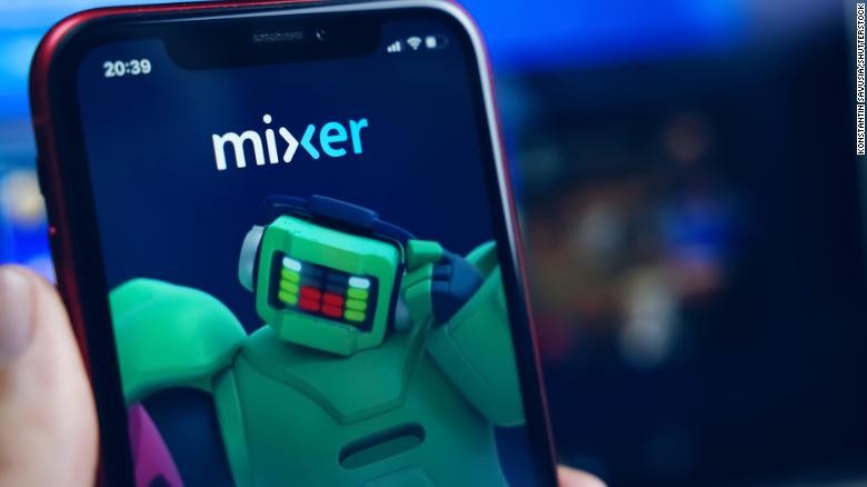 Ứng dụng livestream Mixer của Microsoft (Ảnh: CNN)