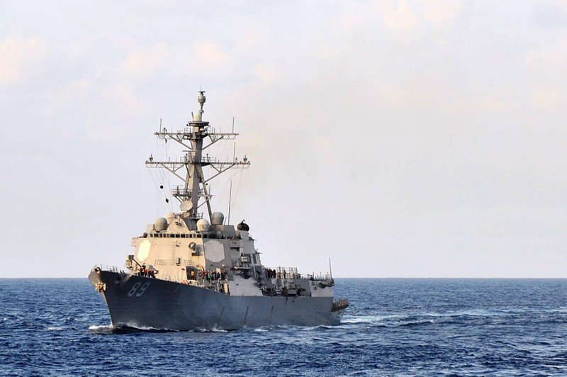Tàu khu trục tên lửa dẫn đường USS Mustin của Mỹ (Ảnh: Japan Times) Tàu khu trục tên lửa dẫn đường USS Mustin của Mỹ (Ảnh: Japan Times)