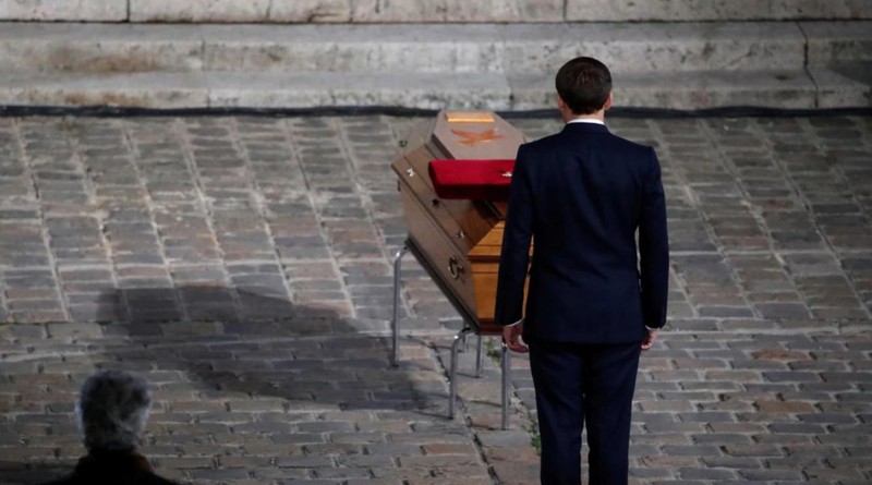 Tổng thống Pháp Emmanuel Macron trong buổi lễ tưởng niệm Samuel Paty (Ảnh: Getty) Tổng thống Pháp Emmanuel Macron trong buổi lễ tưởng niệm Samuel Paty (Ảnh: Getty)