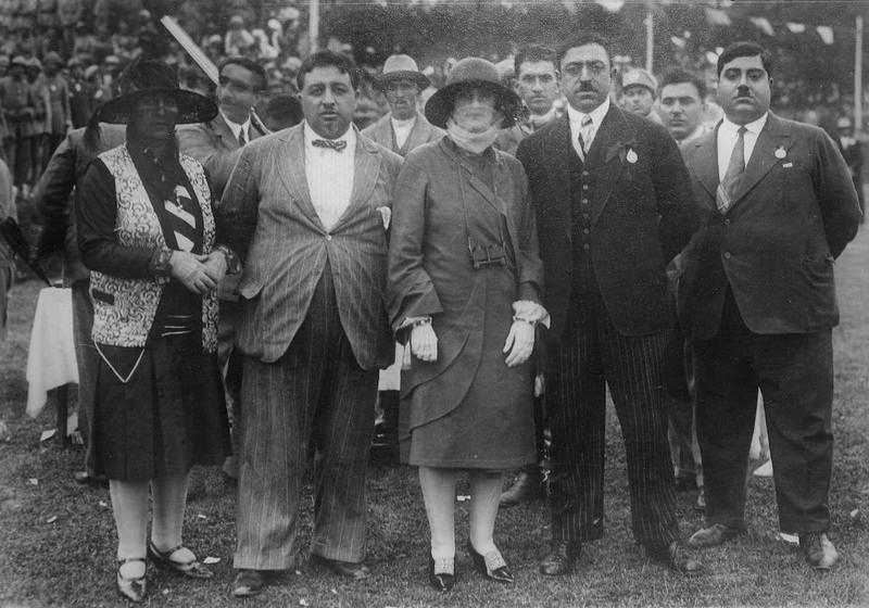 Nhà vua Allah Khan và Nữ hoàng Soraya (Ảnh: AFP) Nhà vua Allah Khan và Nữ hoàng Soraya (Ảnh: AFP)