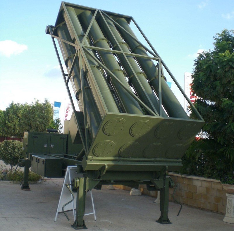 Ống phóng của hệ thống phòng không Barak-8 (Ảnh: WikiCommons)