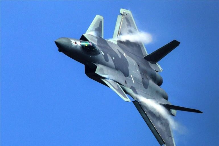 Tiêm kích J-20 (Ảnh: SCMP).