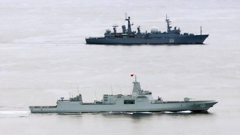 Các chiến hạm của Nga và Trung Quốc tuần tra chung ở Tây Thái Bình Dương vào tháng 10/2020 (Ảnh: Xinhua) Các chiến hạm của Nga và Trung Quốc tuần tra chung ở Tây Thái Bình Dương vào tháng 10/2020 (Ảnh: Xinhua)