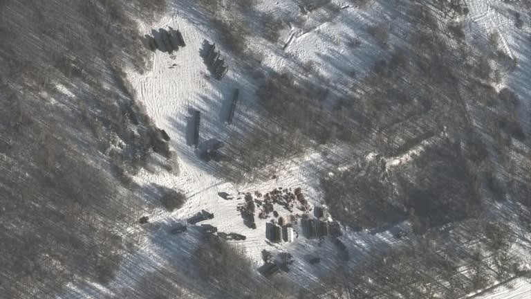 Căn cứ không quân Luminets ở Belarus, cách biên giới với Ukraine khoảng 55 km, được chụp vào ngày 2/4 (Ảnh: Maxar) Căn cứ không quân Luminets ở Belarus, cách biên giới với Ukraine khoảng 55 km, được chụp vào ngày 2/4 (Ảnh: Maxar)