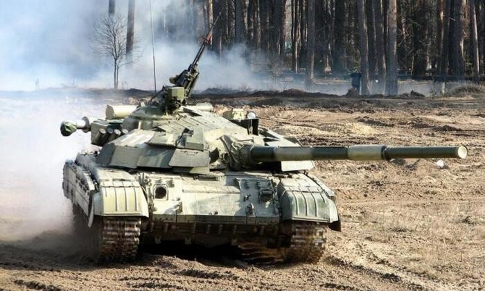 Một chiếc xe tăng T-64 của quân đội Ukraine (Ảnh: MW) Một chiếc xe tăng T-64 của quân đội Ukraine (Ảnh: MW)
