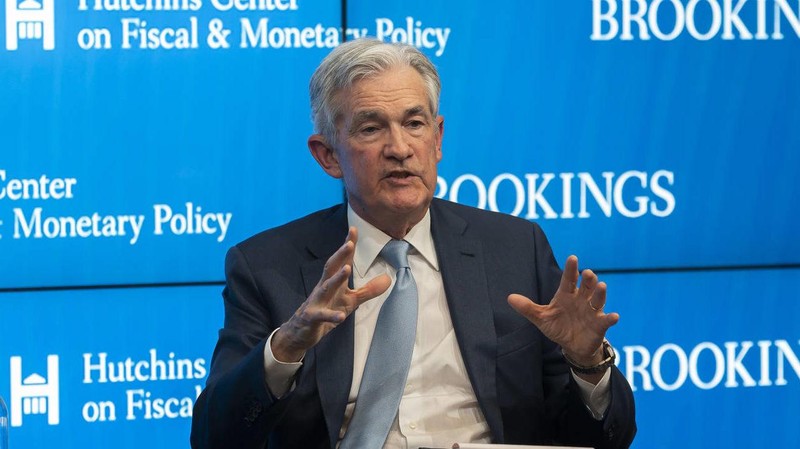 Chủ tịch Fed Jerome Powell phát biểu tại Viện Brookings hôm 30/11 (Ảnh: AP)