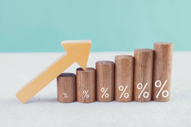Lãi suất cao hơn đang gây sức ép về chi phí lãi vay cho doanh nghiệp và hộ gia đình (Ảnh: iStock) Lãi suất cao hơn đang gây sức ép về chi phí lãi vay cho doanh nghiệp và hộ gia đình (Ảnh: iStock)