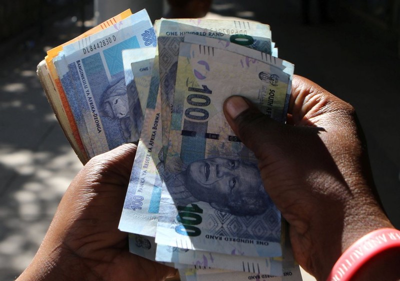 Đồng rand có thời được sử dụng rộng rãi ở Zimbabwe (Ảnh: Reuters) Đồng rand có thời được sử dụng rộng rãi ở Zimbabwe (Ảnh: Reuters)