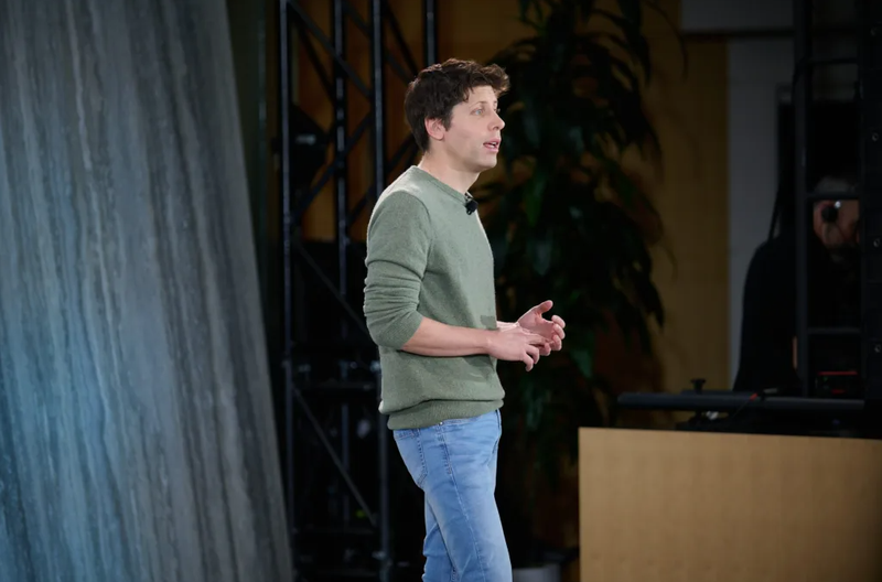 Sam Altman, CEO của OpenAI, đủ hiểu các quy tắc của khởi nghiệp để có thể phá vỡ chúng đúng lúc (Ảnh: Fortune)