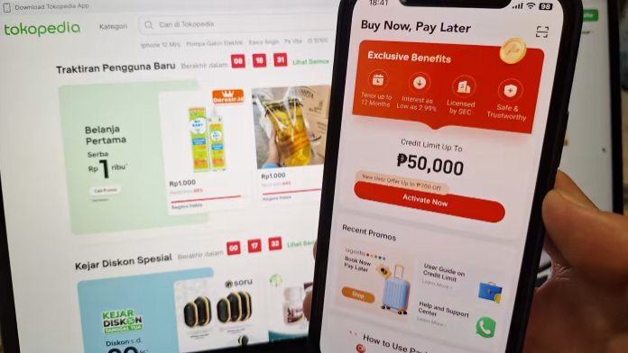 Các dịch vụ cho vay trực tuyến như Akulaku đang trở thành nguồn tín dụng phù hợp cho những người vay trẻ tuổi ở Indonesia (Ảnh: Nikkei) 2.png