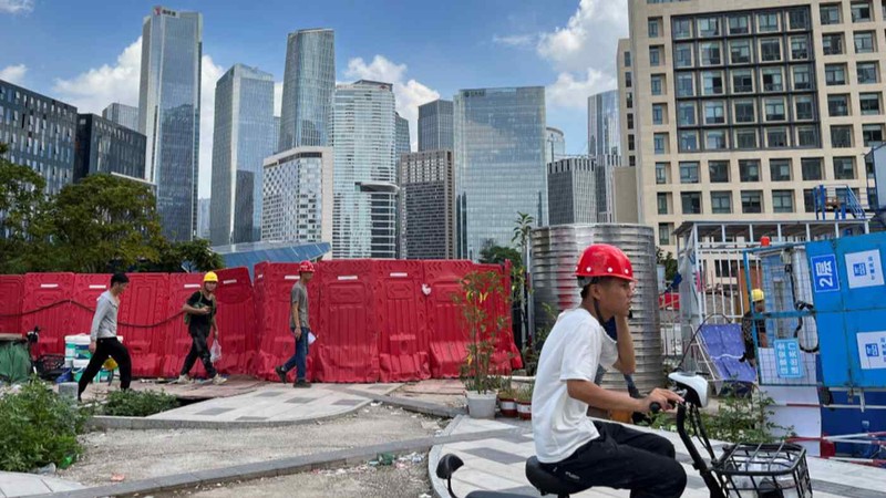 Một nhà phân tích cho biết, khi đợt bùng nổ bất động sản của đất nước qua đi, Bắc Kinh đang bơm thêm vốn vào lĩnh vực sản xuất (Ảnh: Reuters)