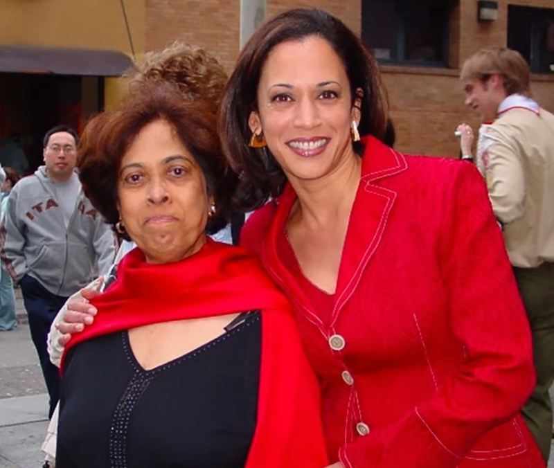 Tháng 5/2023, bà Kamala Harris đã lên tiếng về việc chăm sóc sinh sản của phụ nữ trên Instagram, đi kèm với bức ảnh bà và mẹ mình, Shyamala Gopalan, một nhà nghiên cứu về ung thư vú (Ảnh: Instagram) 5.png