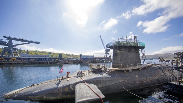 Tàu ngầm lớp Vanguard HMS Vigilant, cập cảng Căn cứ Hải quân HM Clyde, Scotland, ngày 29/4/2019 (Ảnh: AFP)