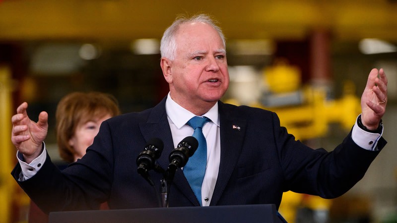 Ông Tim Walz được bà Harris lựa chọn cho vị trí đồng hành trong cuộc đua vào Nhà Trắng (Ảnh: Daily Beast) 122623-timwalz-hero_wst8xf.jpg