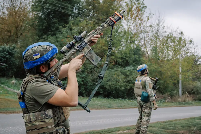 Binh sĩ Ukraine ở Sudzha, trung tâm cuộc tấn công của Ukraine vào vùng Kursk của Nga (Ảnh: Getty)