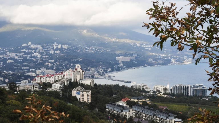 Quang cảnh thị trấn nghỉ mát Yalta ở Crimea, Nga (Ảnh: Sputnik)