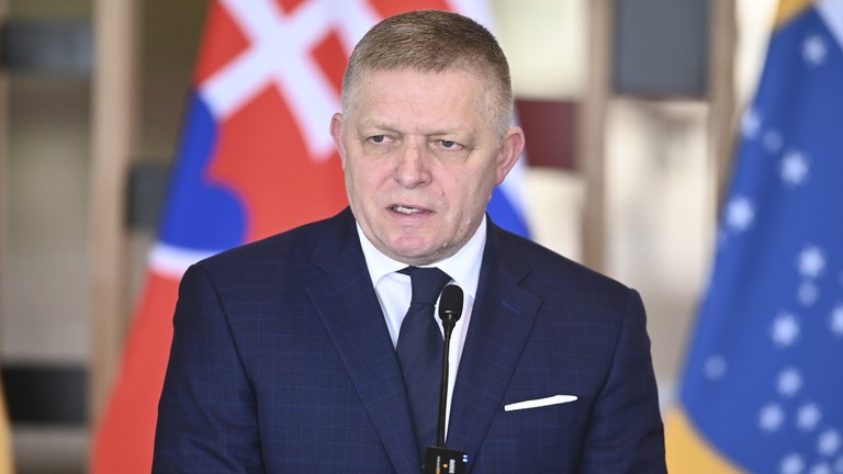 Thủ tướng Slovakia Robert Fico tại Điện Itamaraty ở Brazil ngày 10/12. Ảnh: Getty.