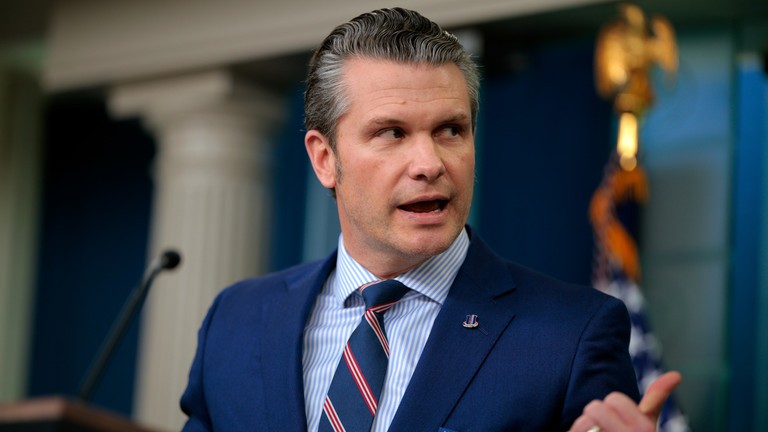 Bộ trưởng Quốc phòng Mỹ Pete Hegseth tại Washington, DC, ngày 30/1. Ảnh: Getty.