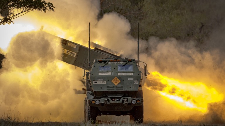 Hệ thống Pháo phản lực Cơ động cao M142 (HIMARS). Ảnh: Getty.